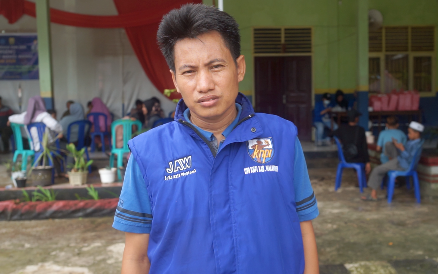 Bakti Sosial KNPI Wakatobi Bersama Masyarakat